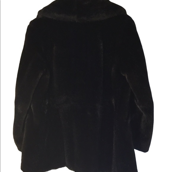 Vintage Russel Taylor Fur - Picture 2 of 3